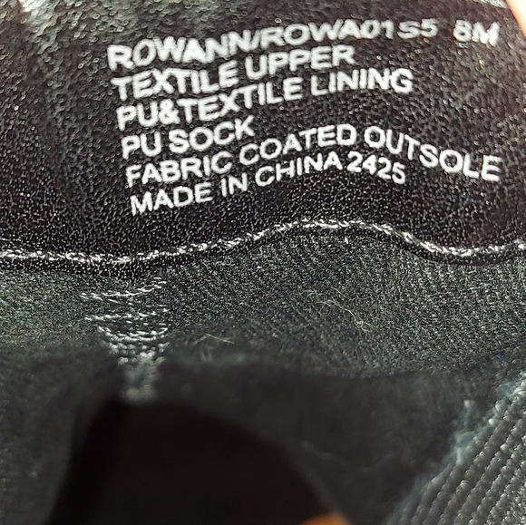 🆕️brand new Betsey Johnson rowann sequin metallic Chelsea boots - Picture 9 of 9